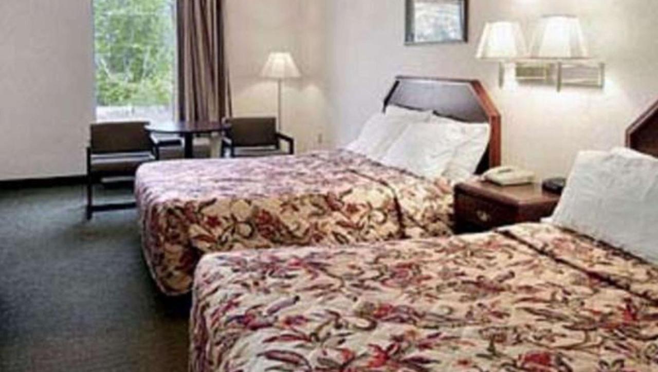 Gray Inn & Suites Buitenkant foto